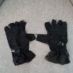 Black Lace Gloves